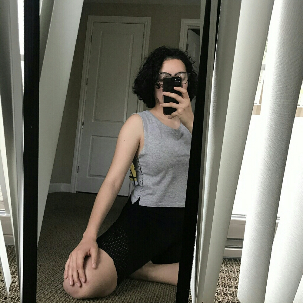 Trendy Gray tank top with safety pins